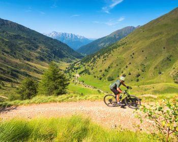 Def Bike  Valle Camonica Pontedilegno Sentiero Verso Rifugio Bozzi
